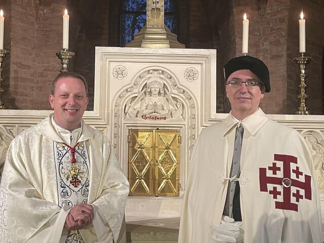 Komturei Graz: Leitender Komtur Bernhard Aichernig (rechts) und Prior P. Michael Robitschko. | Foto: Ritterorden