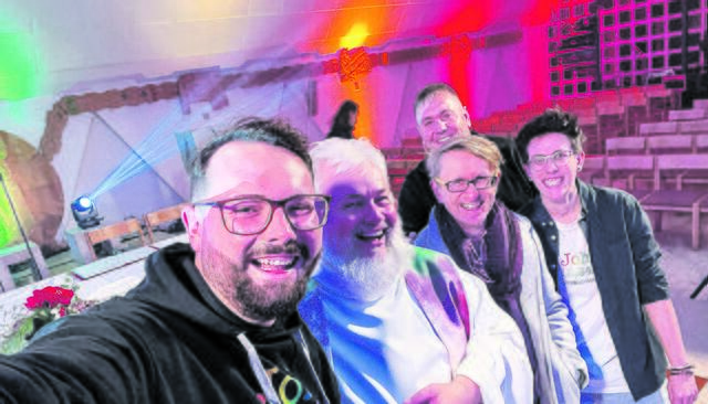 Priester und Leitungsteam. | Foto: Rene A.