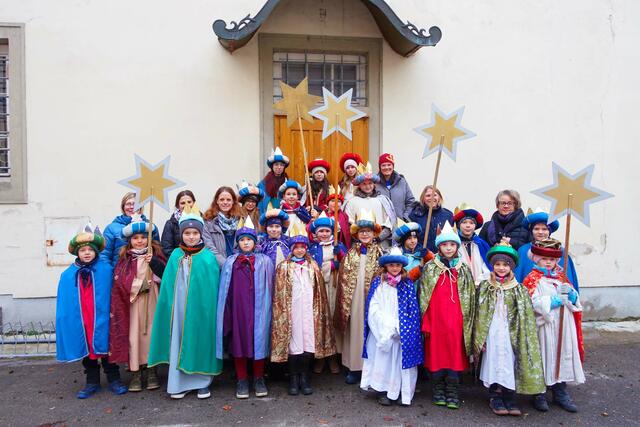 14 Kindergruppen, und 2 Männergruppen, sowie die Familienmusik Poglitsch waren als Hl. Drei Könige für die Pfarre Lilienfeld unterwegs. | Foto: Marlene Ratzinger
