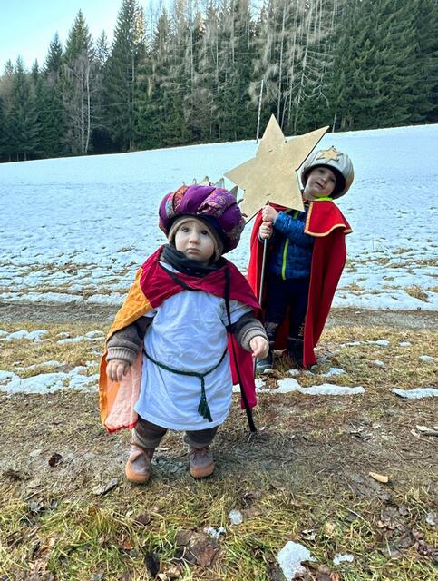 ... IN SOBOTH. Die Jüngsten brachten die Frohe Botschaft.