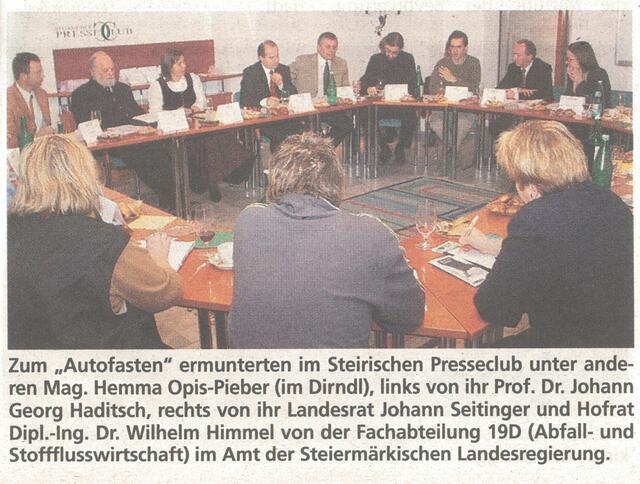 Ein Blick ins Archiv: Die erste Pressekonferenz der Aktion Autofasten im Jahr 2005 lockte so viele Interessierte an wie kaum eine kirchliche Initiative davor.
 | Foto: Archiv