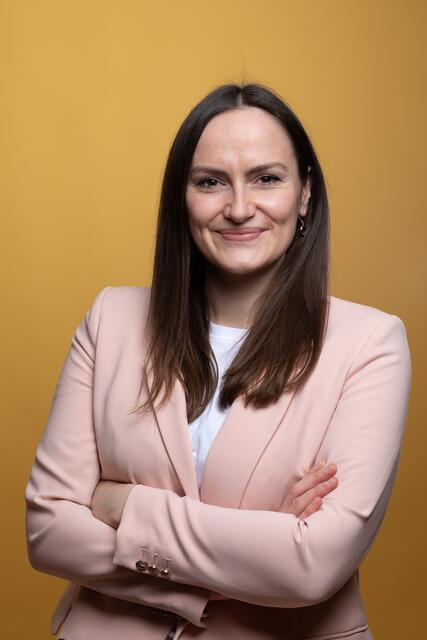 Mag.a Irene Maria Unger
Die steirische Religionspädagogin, Studium der Katholischen Religion und Französisch auf Lehramt in Graz und Rom, illustriert und unterrichtet seit 2020 im Gymnasialbereich sowie an der Kirchlichen Pädagogischen Hochschule in der Erzdiözese Wien. | Foto: Privat