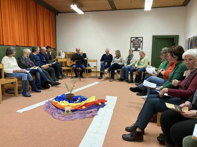  ... IN MURAU begegneten sich viele zum Gebet.  | Foto: privat