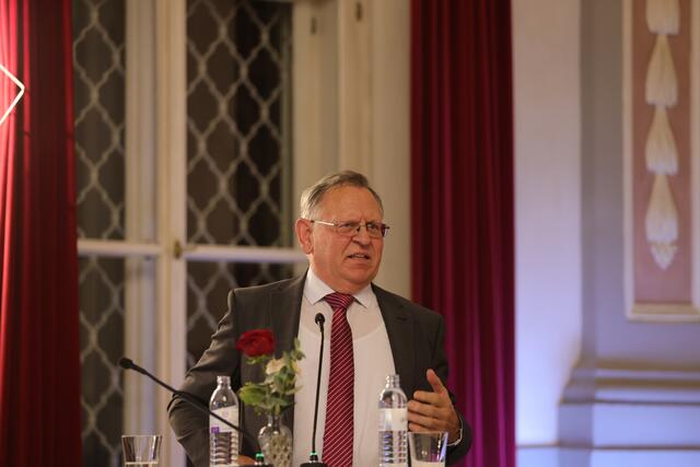 Leopold Neuhold ist ein österreichweit gefragter Referent zu Fragen der Ethik. | Foto: Neuhold