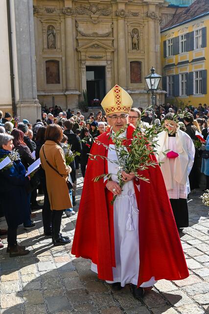 Palmsonntag im Grazer Dom mit Bischof Wilhelm Krautwaschl | Foto: Brunnthaler
