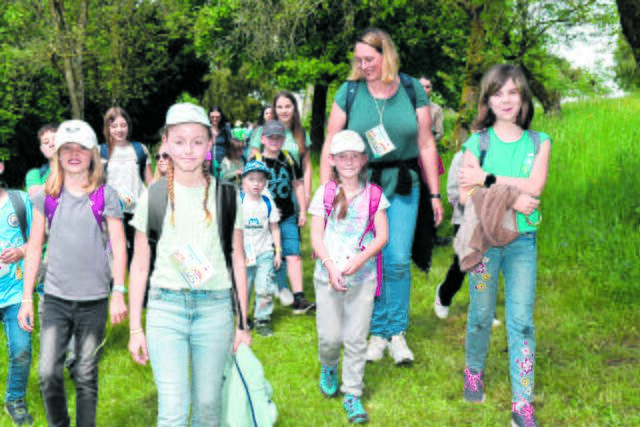 Das Wetter war prächtig, so konnte auch das wunderbare Umfeld des Benediktinerstifts Seitenstetten in den 1. Kindererlebnistag der Katholischen Jungschar miteingebunden werden. | Foto: Wolfgang Zarl