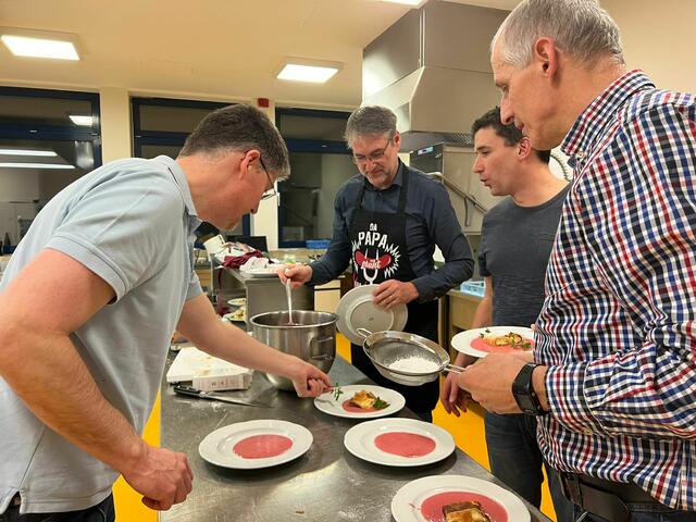 Glaube ging beim KMB-Galadinner in Fohnsdorf durch den Magen. | Foto: Craia  