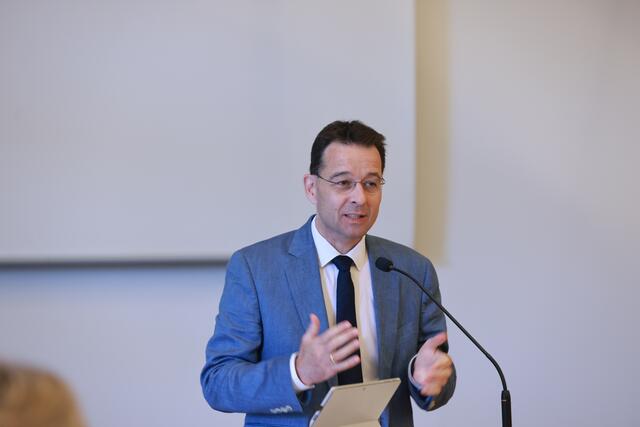 Superintendentialkurator der Evangelischen Kirche in der Steiermark, Michael Axmann, hielt ein Grußwort. | Foto: Gerd Neuhold/Sonntagsblatt