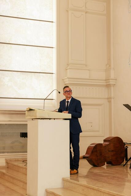 Auch Schulamtsleiter Walter Prügger drückte seine Freude über die neuen Kolleginnen und Kollegen aus. | Foto: Gerd Neuhold - Sonntagsblatt für Steiermark