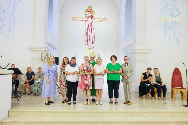 Dank an Pensionistinnen  | Foto: Gerd Neuhold - Sonntagsblatt für Steiermark