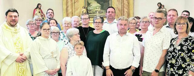 Oberkohlstätten. Jubiläumsgottesdienst für „runde Geburtstage“ – beim anschließenden Pfarrfest wurden auch Bürgermeister Christian Pinzker und Landesrat Leonhard Schneemann gesehen.