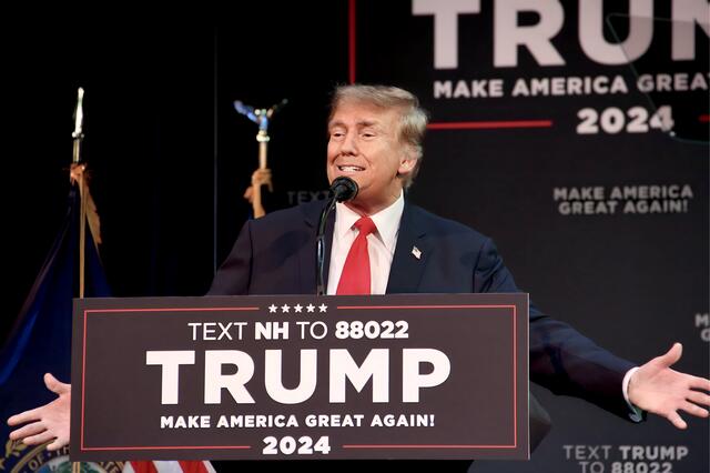 Donald Trump gibt sich in Interviews als „langjähriger Unterstützer“ der Kirche aus: „Ich mag die katholische Kirche unendlich.“ Allerdings wuchs er als Presbyterianer auf und ist nicht für einen sonderlich frommen Lebenswandel bekannt. 
