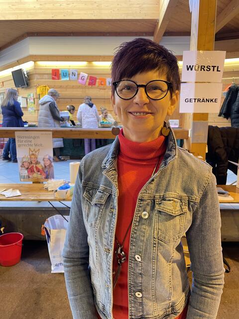 Monika Hörmann aus Gleinstätten war heuer selbst als Sternsingerin unterwegs. Zum Sternsingertreffen, das diesmal sozusagen „vor ihrer Haustüre“ stattfand, wollte sie gehen, weil: „Die vielen Kinder hier, die alle Sternsingen waren, sind einfach ein Hammer!“