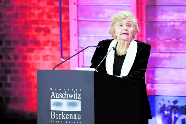 Tova Friedman, die als Kind das KZ Auschwitz-Birkenau überlebte, bei der Gedenkveranstaltung zum 80. Jahrestag der Befreiung durch die Rote Armee an der Gedenkstätte im ehemaligen Vernichtungslager.
 | Foto: UDOVIC MARIN / AFP /  picturedesk.com