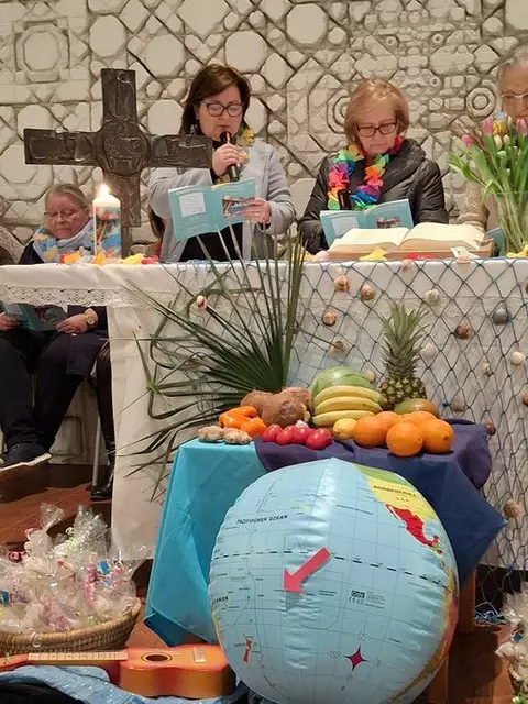 Südfrüchte zierten die Kirche beim Weltgebetstag der Frauen in Peggau. | Foto: privat