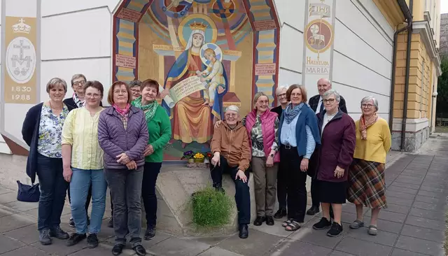 Von 10. bis 12. März begleitete der Jesuit Pater Anton Witwer steirische Pfarrhaushälterinnen bei Einkehrtagen bei den Barmherzigen Schwestern. Er vermittelte den 13 teilnehmenden Frauen wertvolle Gedanken zum Thema „Buße und Versöhnung“ und regte an, die heilende Kraft der göttlichen Liebe im eigenen Leben zu erfahren.  | Foto: privat