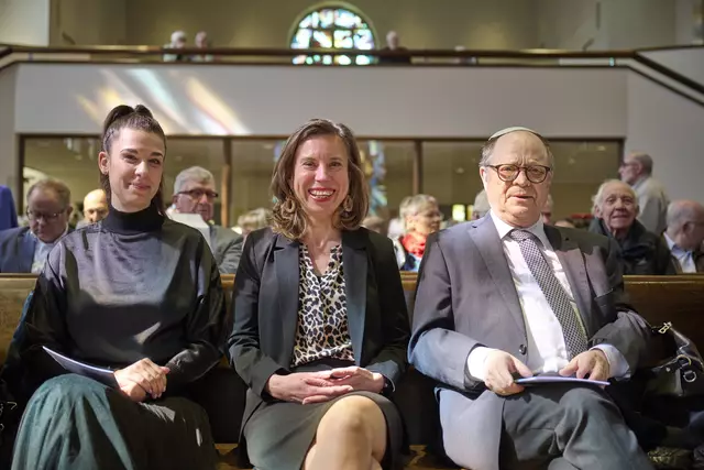 Islam, Christentum und Judentum: (v. l. n. r.:) Am 6. April wurde Dina El Omari aus Münster, Edith Petschnigg aus Graz und Michel Bollag aus Zürich in Luzern der renommierte Herbert Haag Preis für ihr Bemühen um den Dialog zwischen den Religionen verliehen. | Foto: Herbert Haag Stiftung / Franca Pedrazzetti