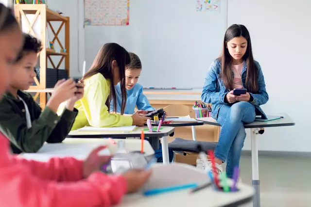 Vielleicht wird in der Pause jetzt wieder mehr miteinander geredet. | Foto: Home-stock / Adobe