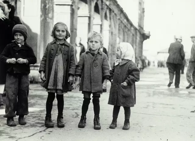 Kinder im Jahr 1945. | Foto: ÖNB / Blaha