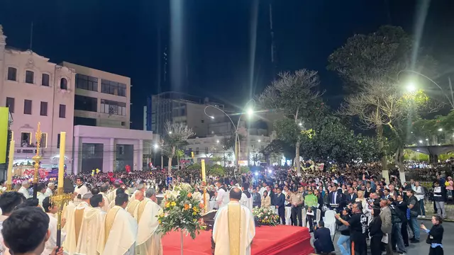 Die aus der Diözese St. Pölten stammende Franziskanerin Sr. Karina Beneder wirkt in Peru als Missionarin und Umweltpädagogin. Sie zeigte sich beeindruckt vom Dankgottesdienst in der Diözese Chiclayo, an dem tausende Peruaner teilnahmen.  | Foto: Foto: zVg