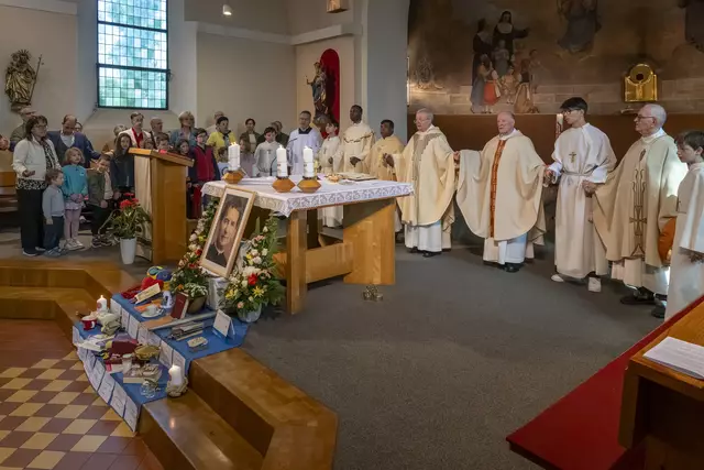 Feierlicher Festgottesdienst am 25. Mai aus Anlass "90 Jahre Pfarre Don Bosco". | Foto: Pfarre