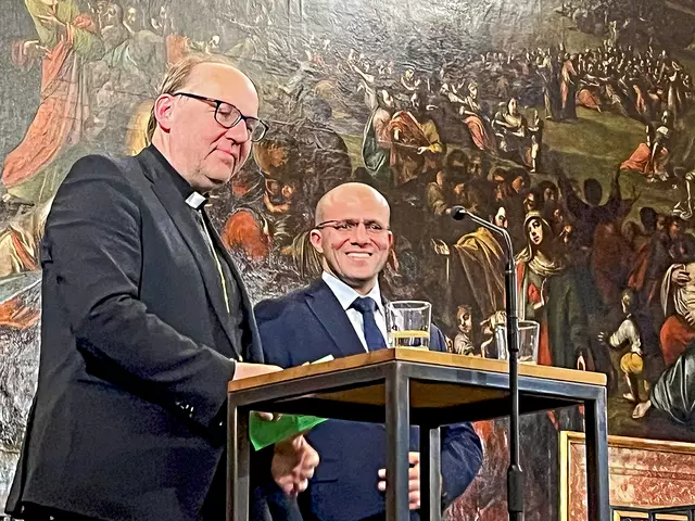 Bischof Hermann Glettler und Abualwafa Mohammed präsentierten ihr lebendiges Dialogbuch in gelöster Atmosphäre im Grazer Minoritensaal. | Foto: Finster