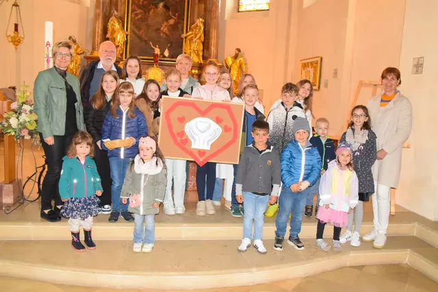Marz. Am 18. Mai beging die Pfarre den Familiengottesdienst – dieses Mal unter dem Motto „Liebt einander“.