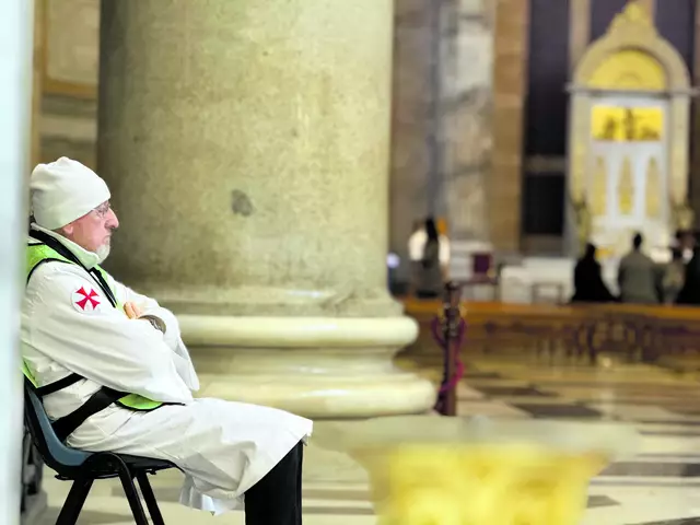 Ein Volunteer im Kircheninneren von St. Paul vor den Mauern. | Foto: Harant-Schagerl