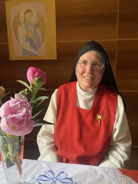 „Ich wollte Sinn im Leben – etwas, das mich glücklich macht“: Sr. Josefa Monika vom Kloster der Ewigen Anbetung in Innsbruck. | Foto: Kaltenhauser