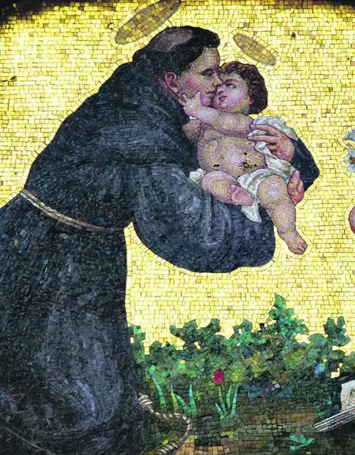 Hier liegt der heilige Antonius begraben. Oft wird er mit dem Jesuskind, das ihm erschienen ist, abgebildet.
 | Foto: Treml