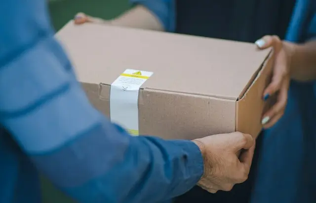 Pläne der Post zu Paketzustellungen an Sonntagen in österreichischen Städten kommentiert die „Sonntagsallianz“ als schleichende Aufweichung der Sonntagsruhe. | Foto: Rosebox/Unsplash