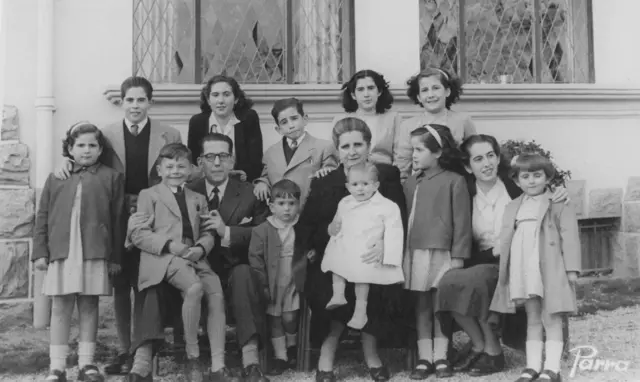 Man bezeichnete die unterernährten Kinder als „Butterkinder“, die nach Ende des Zweiten Weltkriegs in andere Länder auf Erholung geschickt wurden. Spanien war eines der Länder, wohin die Kinder mit der Caritas gebracht wurden, um aufgepäppelt zu werden. 
 | Foto: culturalatina.at/Privates Archiv Helmuth Rohr