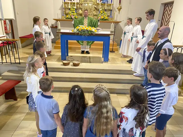 Güttenbach. Die Pfarre begrüßte ihren neuen Pfarrmoderator Marko Zadravec feierlich beim Gottesdienst.  | Foto: Fara Pinkovac