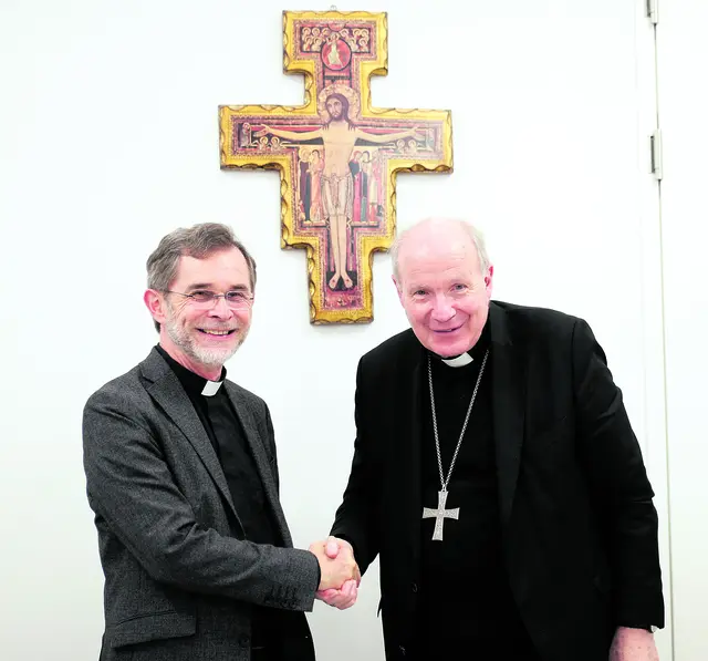 Kardinal Christoph Schönborn (re.) freut sich, dass der bisherige Administrator Josef Grünwidl sein Nachfolger in der Erzdiözese Wien wird. 

 | Foto: Erzdiözese Wien/Stephan Schönlaub