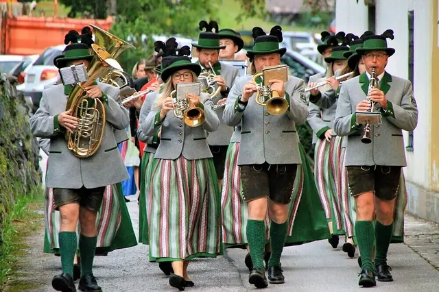 In Kleinsölk spielte die Blasmusikkapelle beim Patroziniums- und Erntedankfest auf. | Foto: M. Brandner