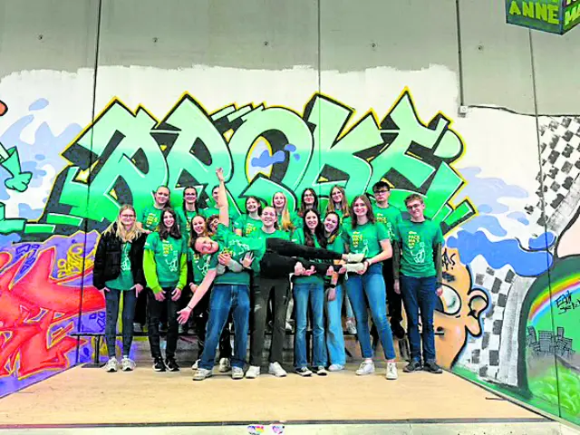 Im Jugendzentrum ,,Steppenwolf" in St. Pölten krempelten Schülerinnen und Schüler der WiSo Langenlois die Ärmel hoch. | Foto: zVg