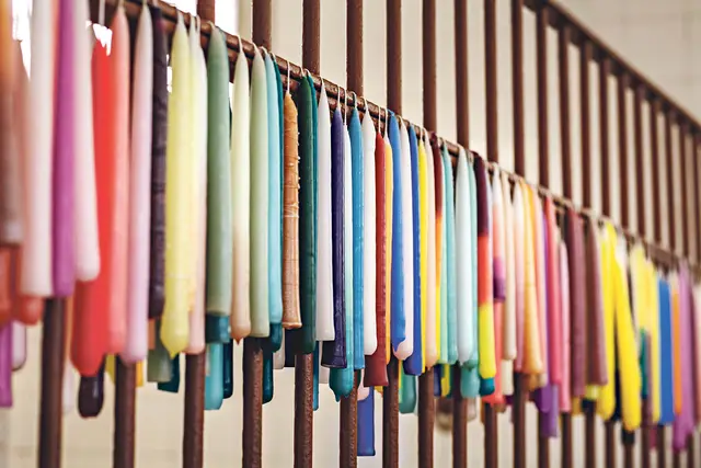 Beim Kerzenziehen können Kerzen in allen möglichen Farben hergestellt werde n. Ein Ritual für die ganze Familie. | Foto: USeePhot o / Adobe Stock