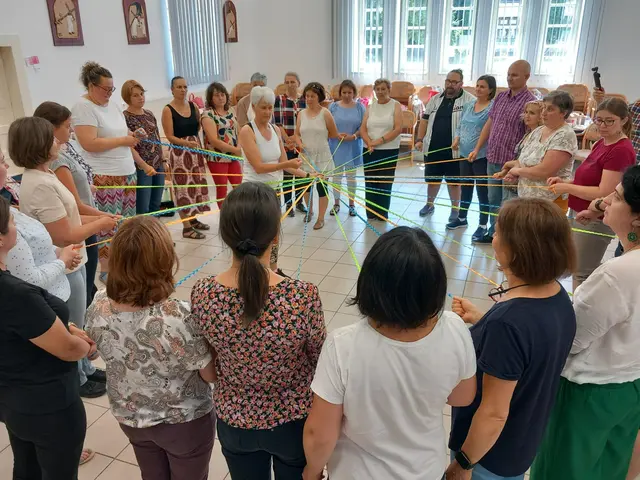 Frauen und Männer wurden in Rumänien zu LIMA-Trainerinnen und -Trainern ausgebildet. | Foto: Pfemeter