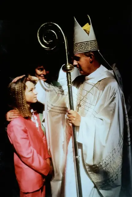 Begegnungen mit jungen Menschen ergaben sich im Zuge zahlreicher Firmungen. | Foto: Archiv