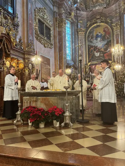 Bischöfliches Hochamt am Christtag im Dom zu St. Pölten. | Foto: Sonja Planitzer