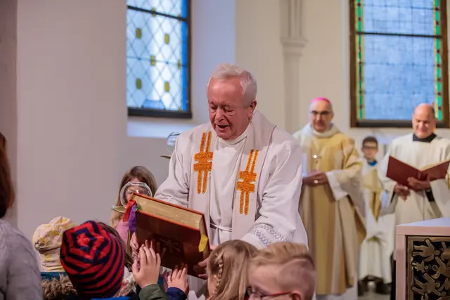 Wir gratulieren em. Polizei-Seelsorger Peter Weberhofer zum Diamantenen Priesterjubiläum (60 Jahre) | Foto: Neuhold