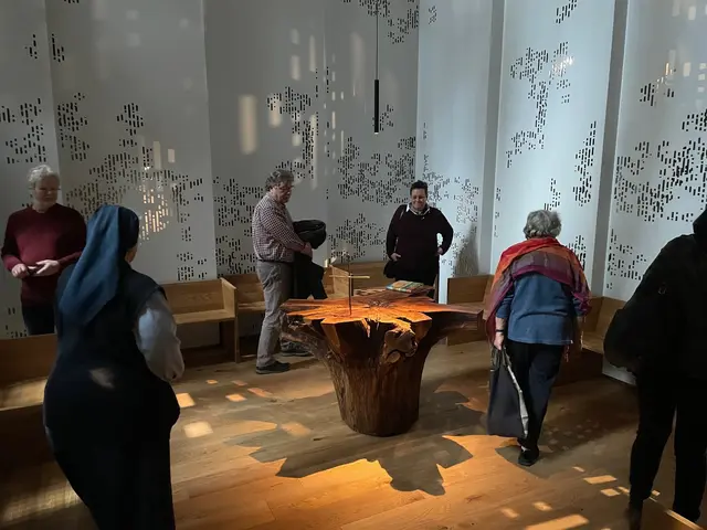 ... sowie die Besichtigung der neuen evangelischen Lukaskapelle am LKH-Universitätsklinikum rundeten das Wochenende ab. | Foto: privat 