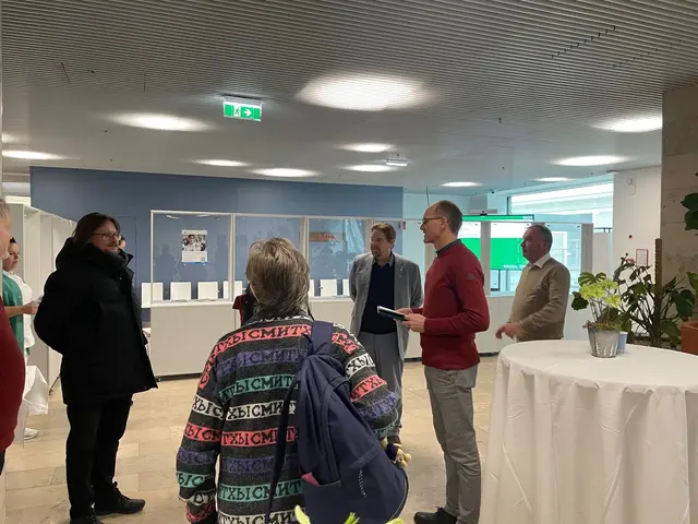 Ein Gespräch mit Vertretern der Krankenhausseelsorge...  | Foto: privat 