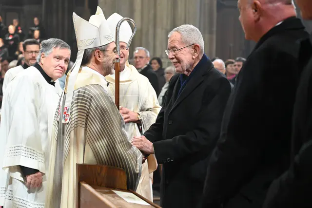 Auch Bundespräsident Alexander Van der Bellen und Bundeskanzler Christian Stocker waren dabei. | Foto: Erzdiözese Wien