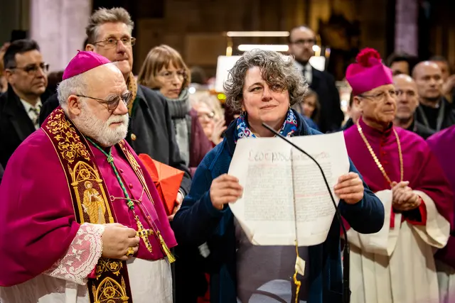 Eine Seelsorgerin aus Grünwidls niederösterreichischen Heimat dem Weinviertel verlas das päpstliche Ernennungsschreiben unter dem Beisein des österreichischen Nuntius Erzbischof Pedro López Quintana. | Foto: Erzdiözese Wien