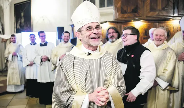 Ein Lachen oder Lächeln sieht man oft im Gesicht des neuen Wiener Erzbischofs. Herzlich, schelmisch, freundlich, zustimmend ... – es hat viele Facetten.