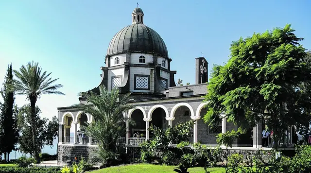 Allen Heilig-Land-Pilgern vertraut: die Kirche auf dem Berg der Seligpreisungen. | Foto: wikimedia Commons/Berthold Werner/gemeinfrei