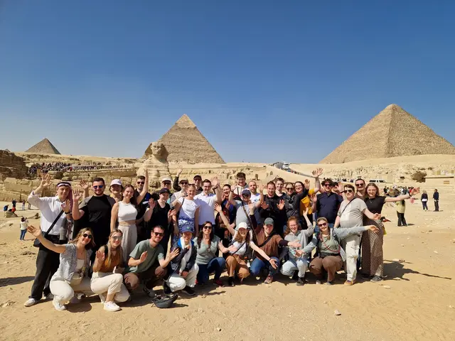 Am siebten Tag der Reise ging es für die Gruppe der Katholischen Jugend Steiermark zu den Pyramiden von Gizeh. | Foto: Katholische Jugend Steiermark