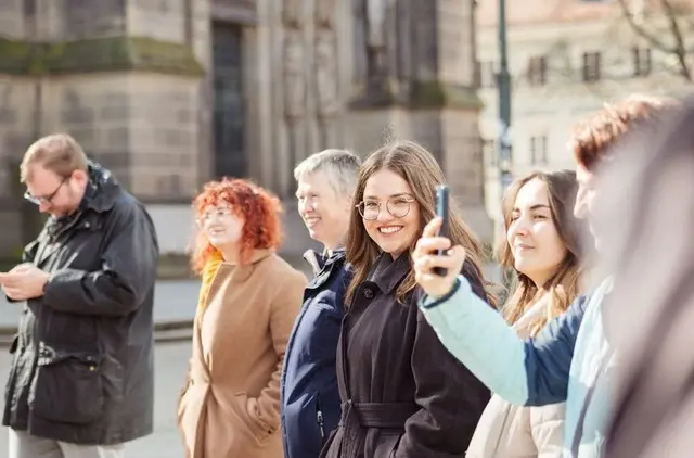 Kirche ist längst auch digital, und verantwortungsvoller Medien-Umgang ist wichtig. | Foto: Beier