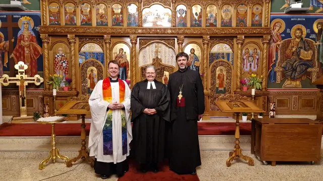 Ökumene – Valentinsgottesdienst. Gelebte Ökumene wird selbstverständlich und mit Freude praktiziert – z.B. am Valentinstag beim „Gottesdienst für Liebende“, der gemeinsam mit den evangelischen und rumänisch-orthodoxen ChristInnen in der jeweils gastgebenden Kirche gefeiert wird. | Foto: Moser